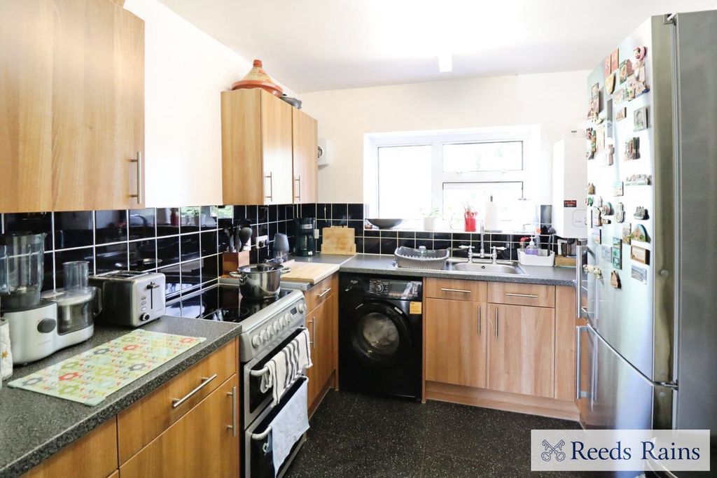 Property photo 3 of 17 Picture No. 09