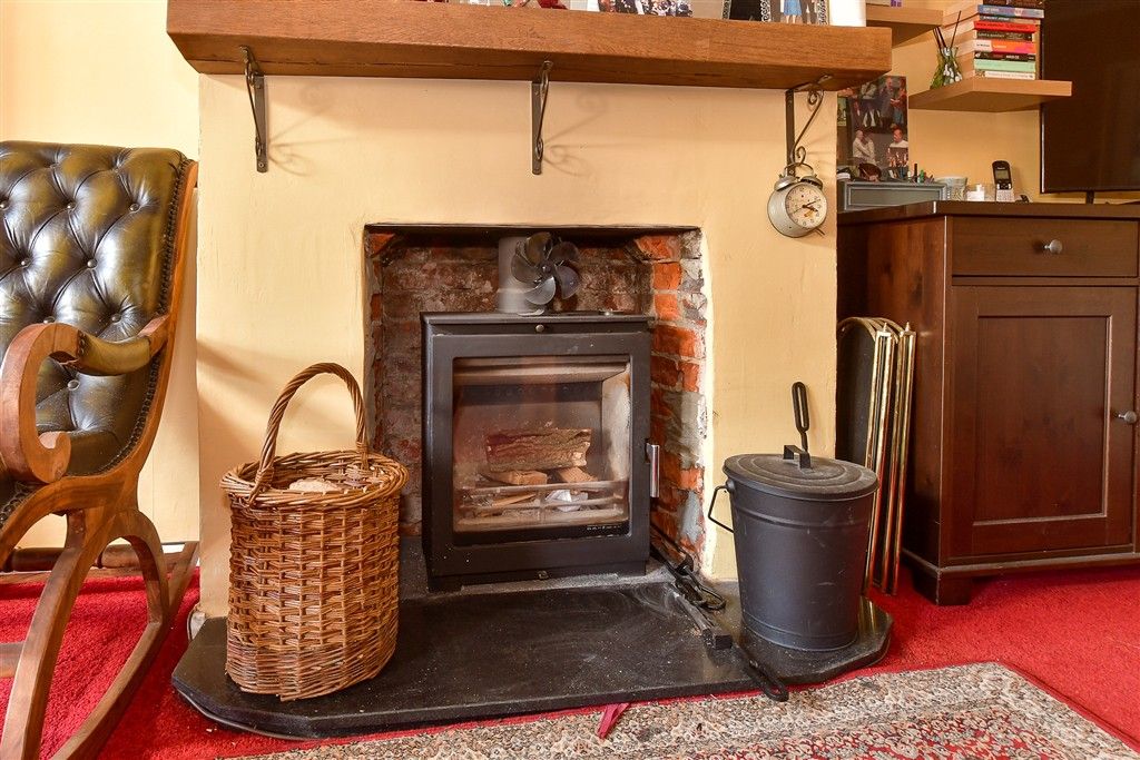 Property photo 3 of 13 Internal Feature