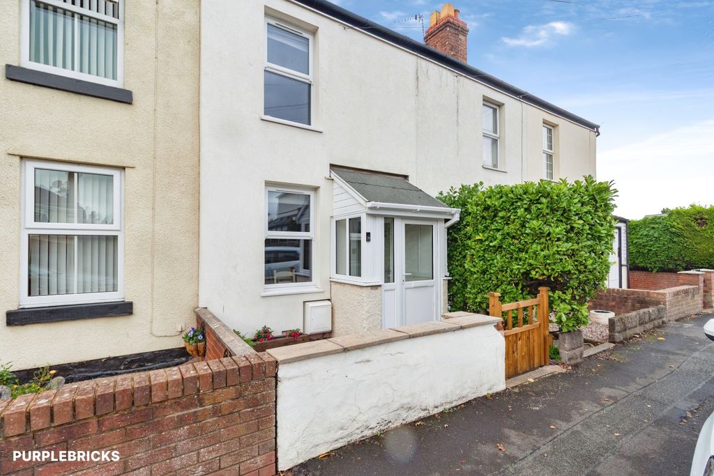 Property photo 2 of 18