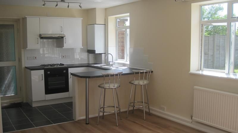Property photo 3 of 7 Kitchen Diner