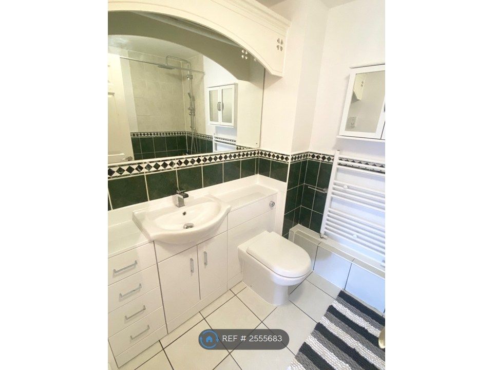 Property photo 2 of 3