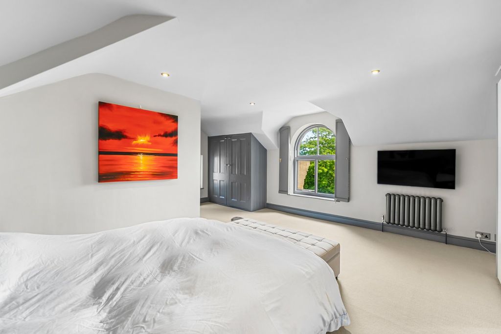 Additional image 6 of 3 bed flat for saleLeeds Road, Harrogate, North Yorkshire HG2