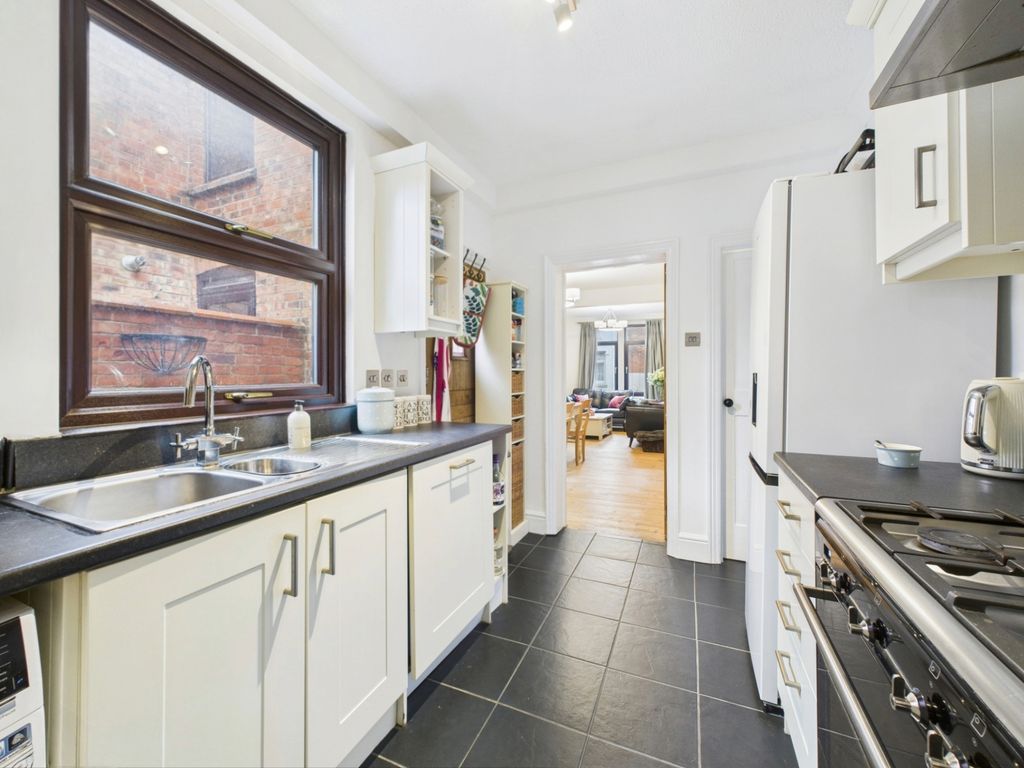 Property photo 3 of 13 Photo 11