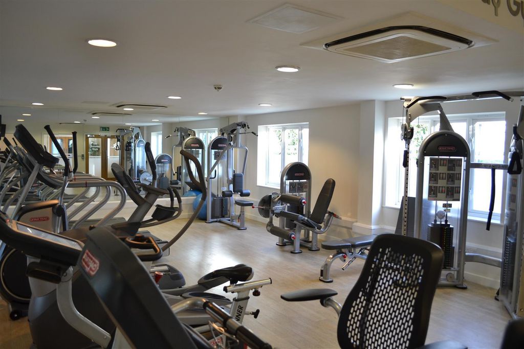 Property photo 3 of 3