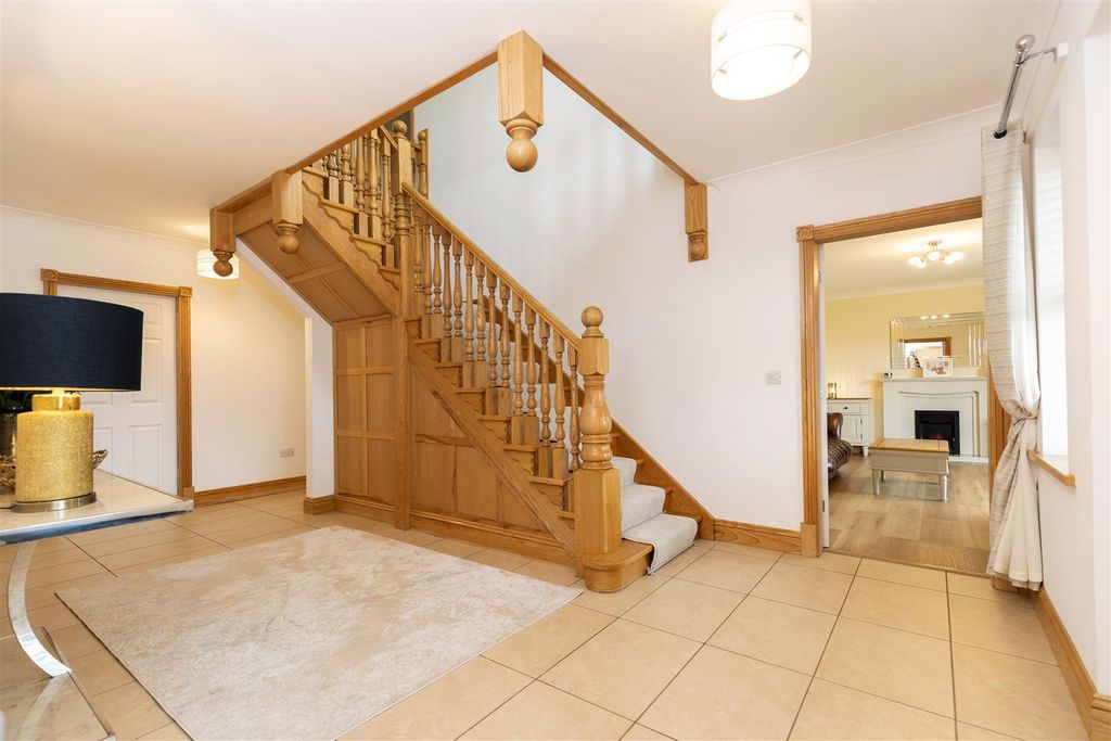 Property photo 3 of 44 003Pw.Jpg
