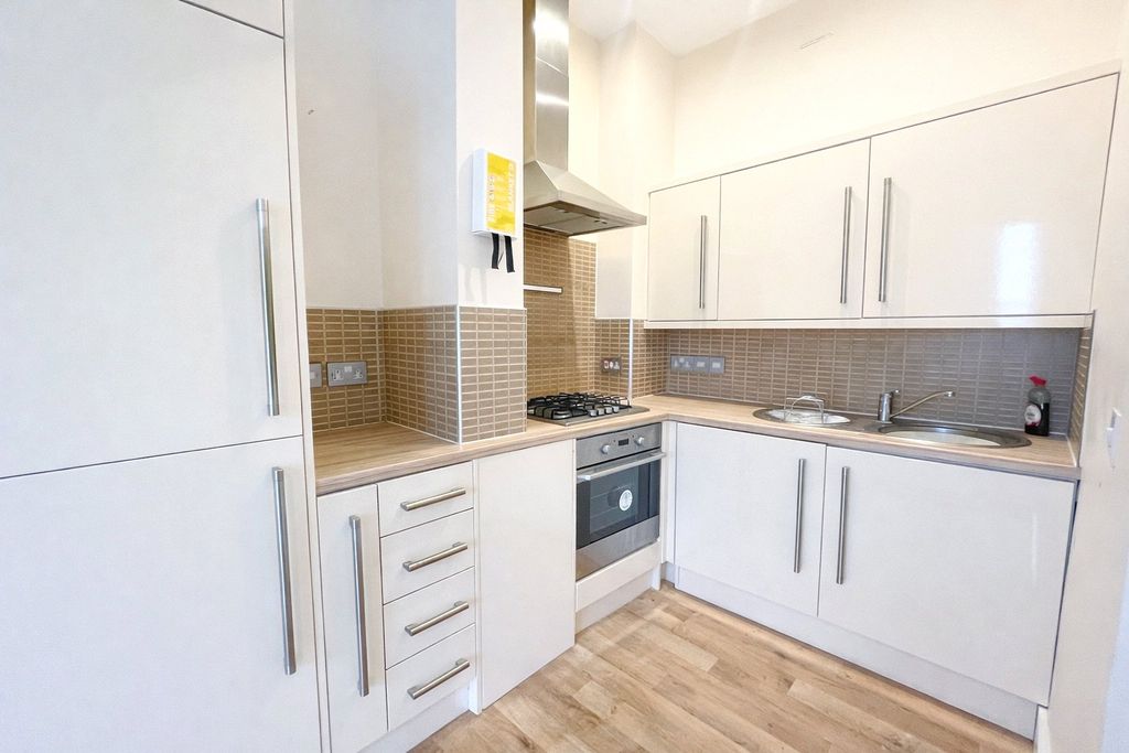 Property photo 3 of 7 Picture No. 17