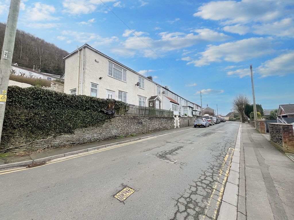 Property photo 2 of 15 Front2 (4)