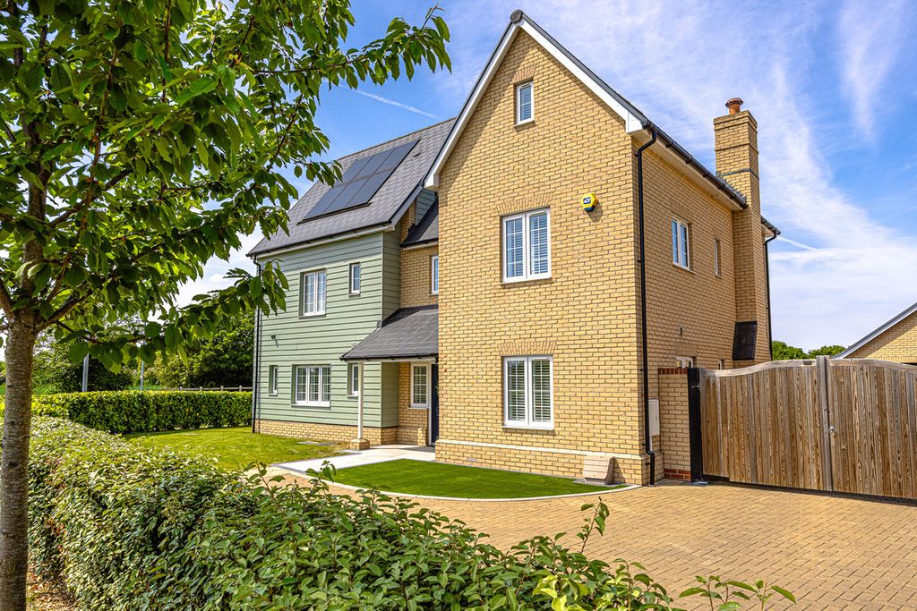Property photo 2 of 50