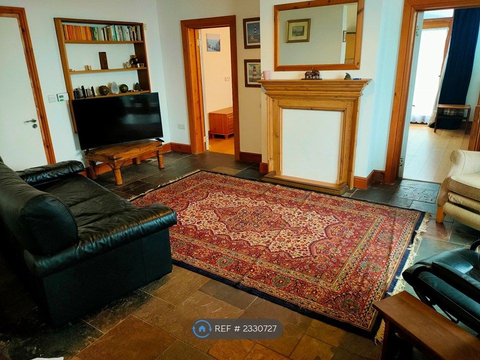 Property photo 3 of 6