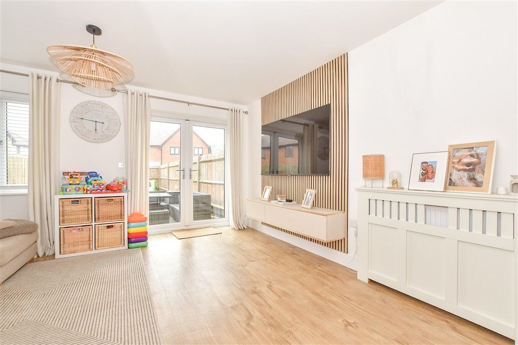 Property photo 1 of 12 Lounge/Diner