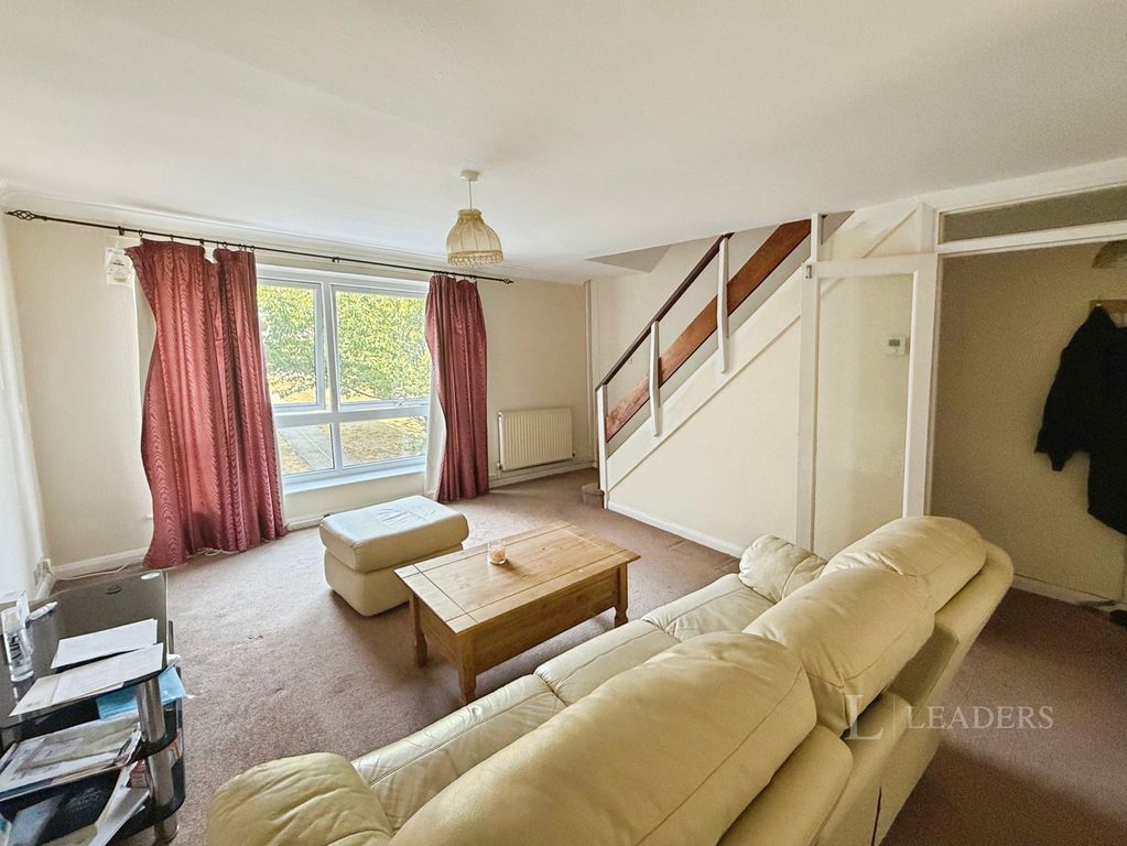 Property photo 3 of 10 Pbox-Img.Jpg