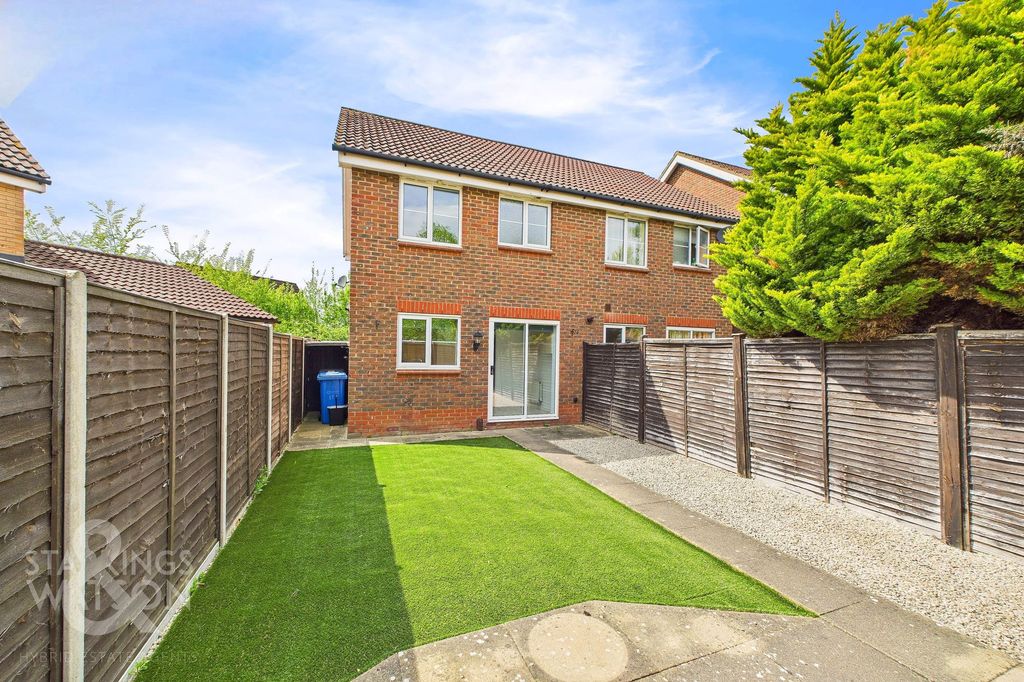 Property photo 1 of 24