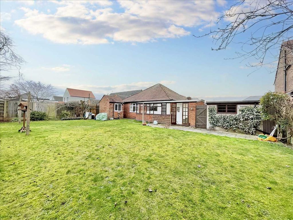 Property photo 2 of 21