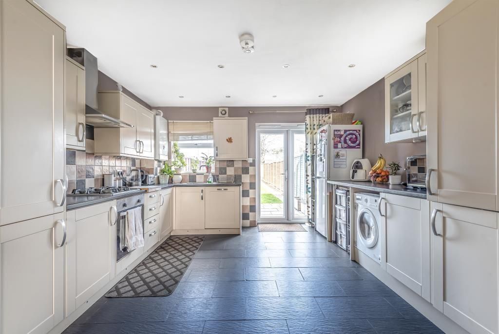 Property photo 2 of 7 Pic5.Jpg