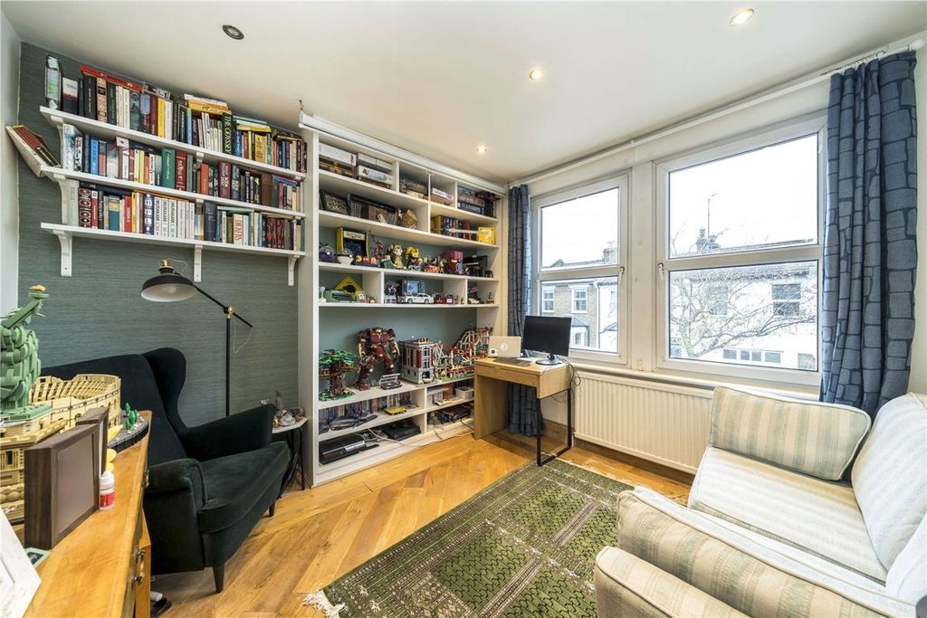 Property photo 1 of 6