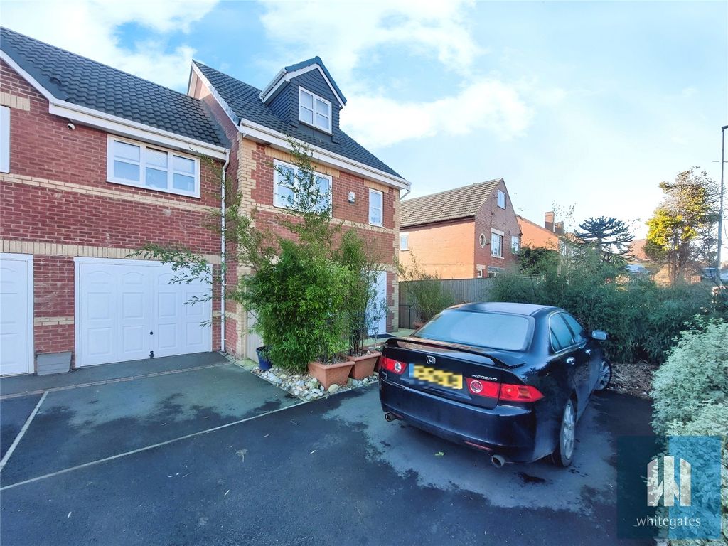 Property photo 1 of 25 Picture No. 05