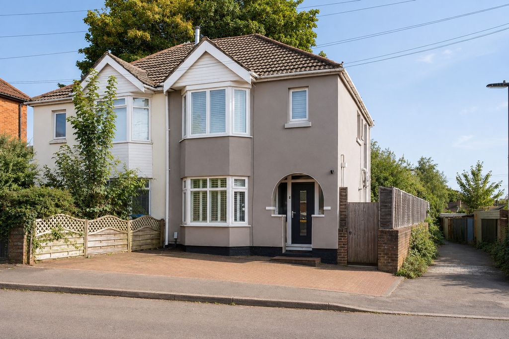 Property photo 1 of 23