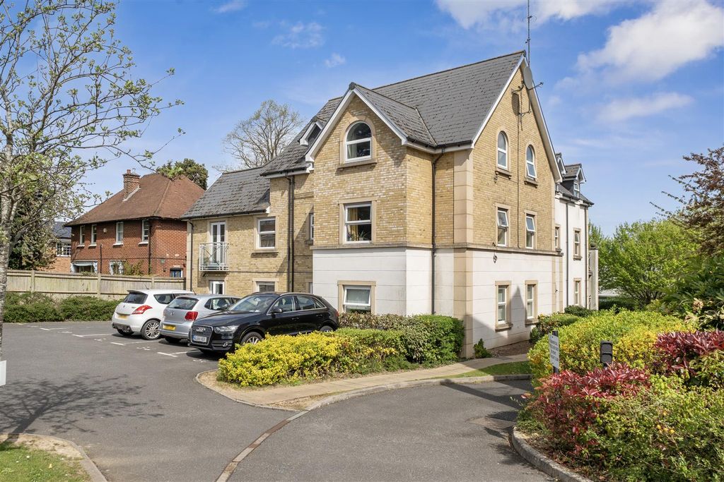 Property photo 1 of 17 1445961-2-69De415B80068.Jpg