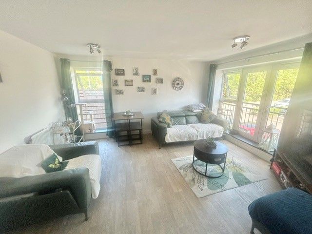 Property photo 2 of 11