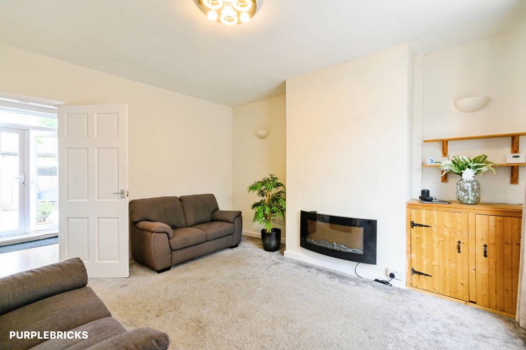 Property photo 3 of 26