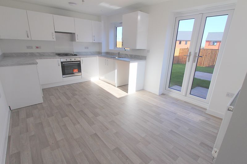 Property photo 2 of 14 Photo 12