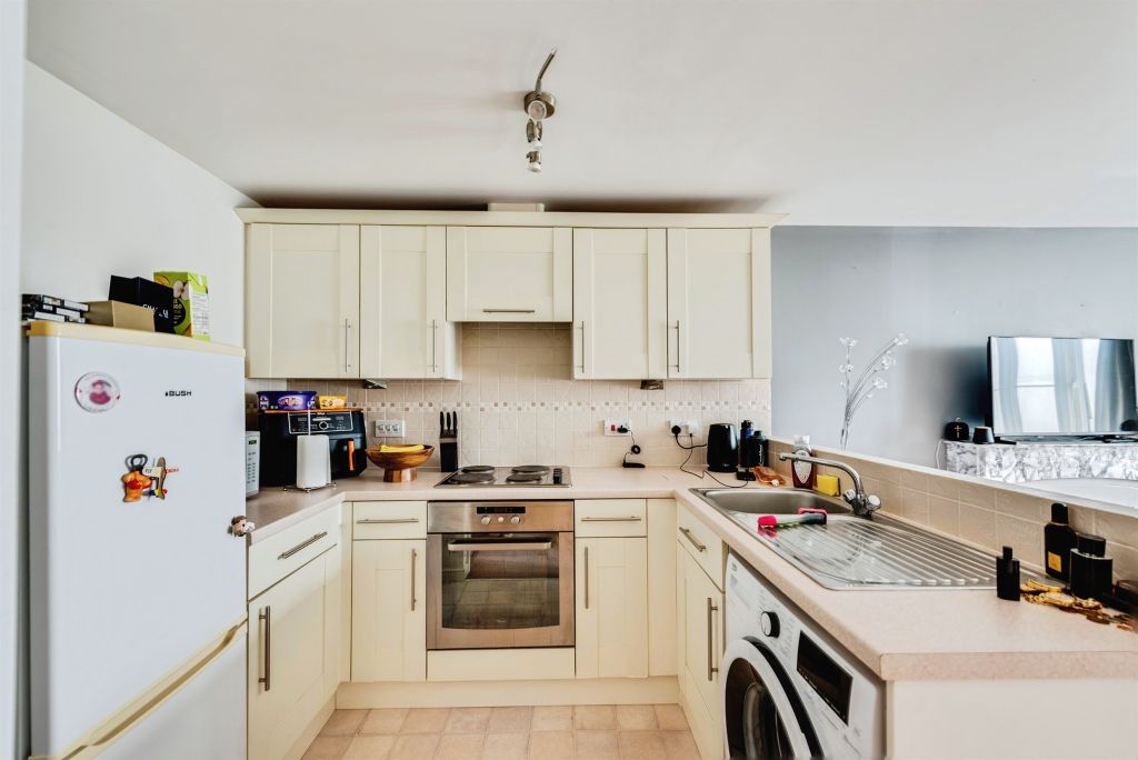 Property photo 2 of 6