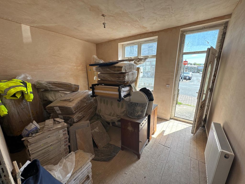 Property photo 3 of 3