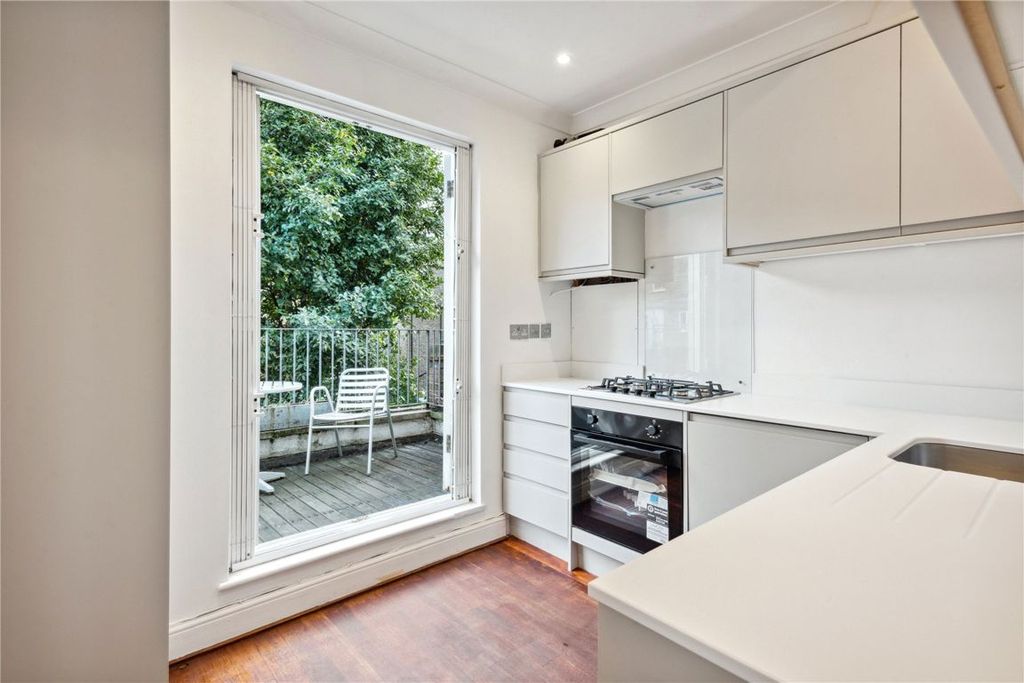 Property photo 2 of 5