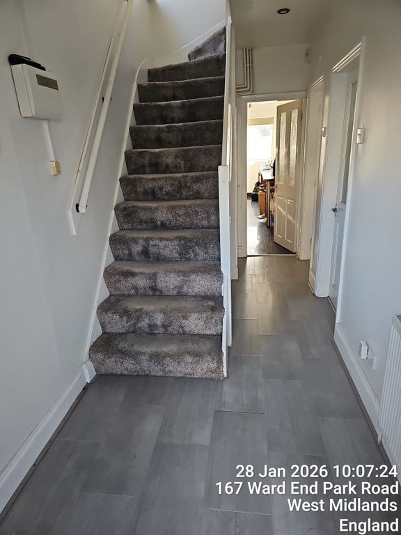 Property photo 2 of 9