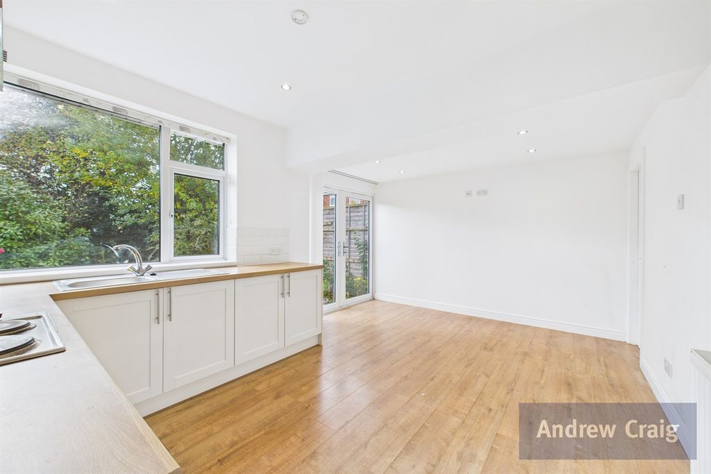 Property photo 2 of 12 Kitchen/Diner