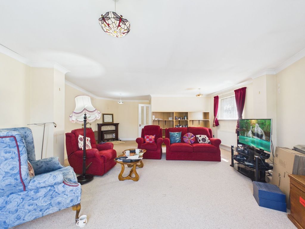 Property photo 2 of 15