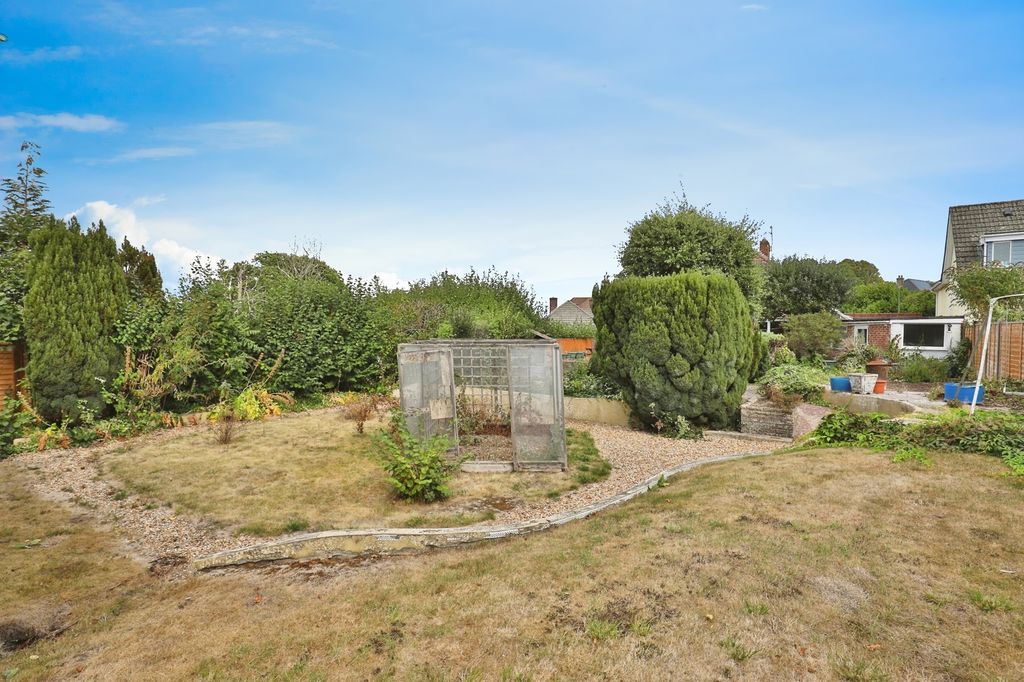 Property photo 2 of 18 Photo