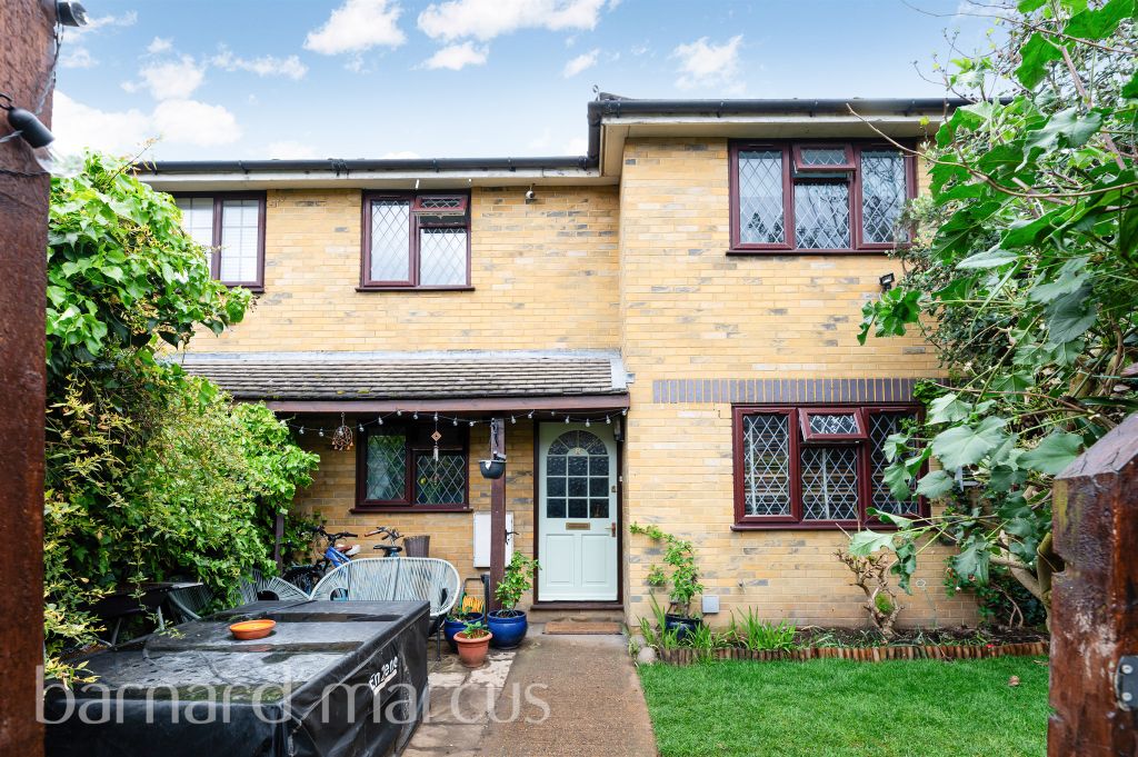 Property photo 1 of 12