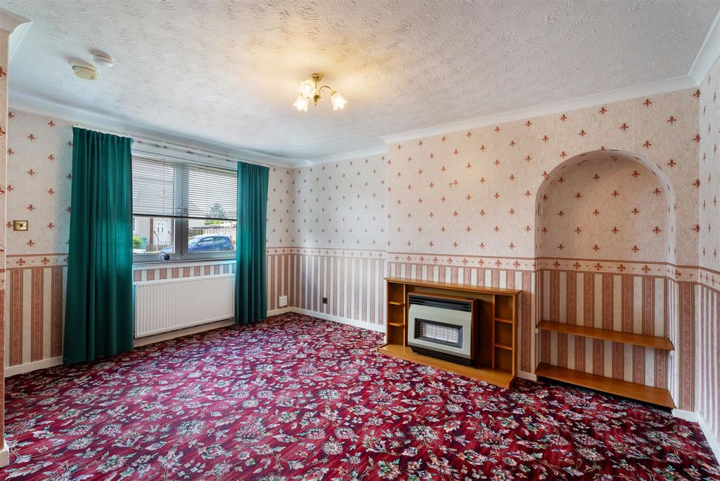 Property photo 2 of 14 22Eastave-03.Jpg