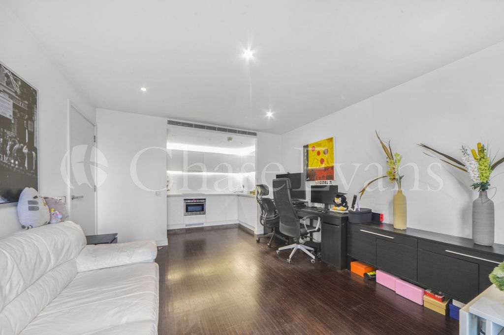 Property photo 3 of 15 Living