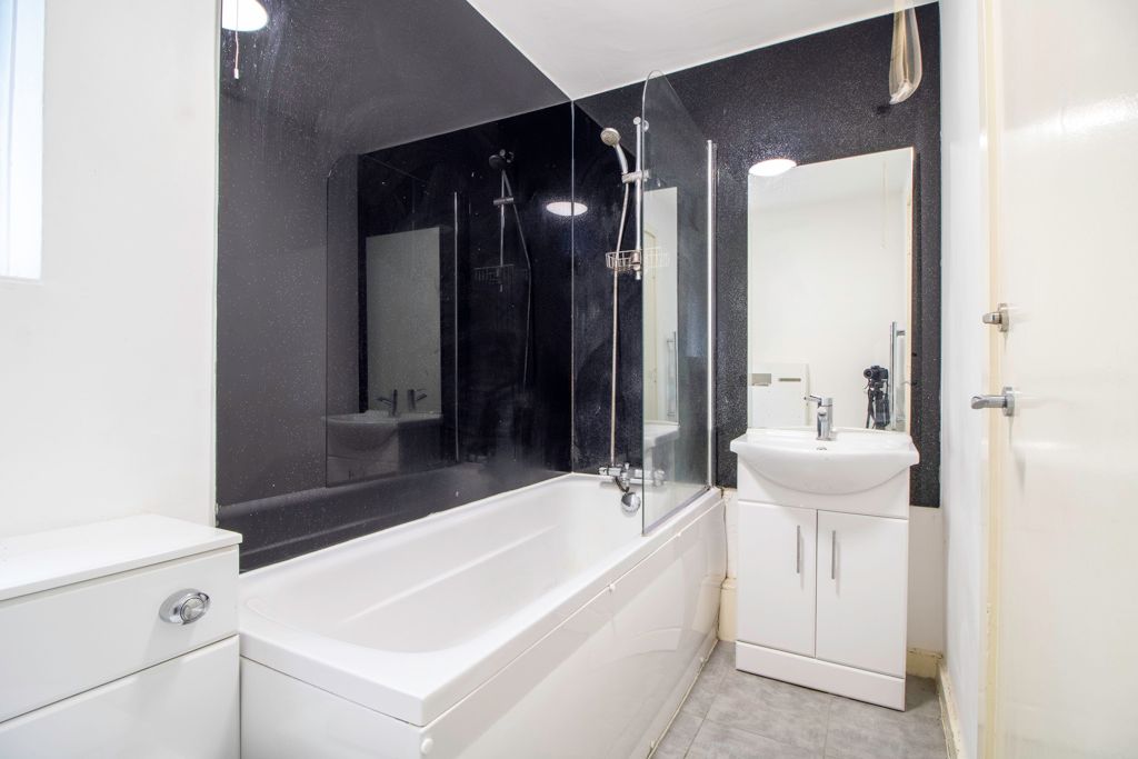 Property photo 2 of 7 Jpg