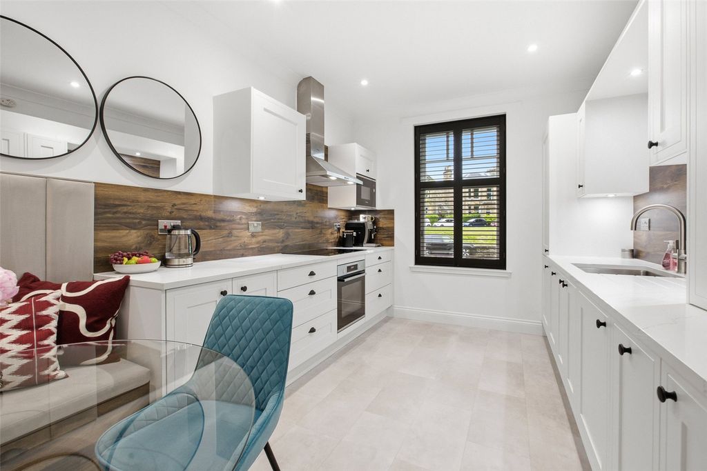 Additional image 7 of 2 bed flat for saleVictoria Place, Stirling, Stirlingshire FK8