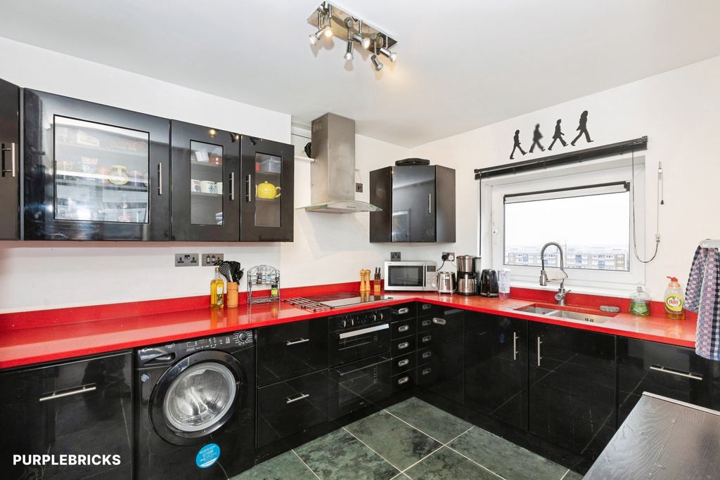 Property photo 2 of 23 Kitchen