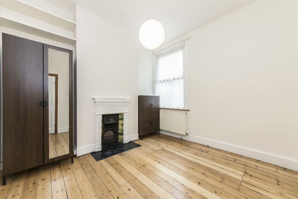 Property photo 3 of 4
