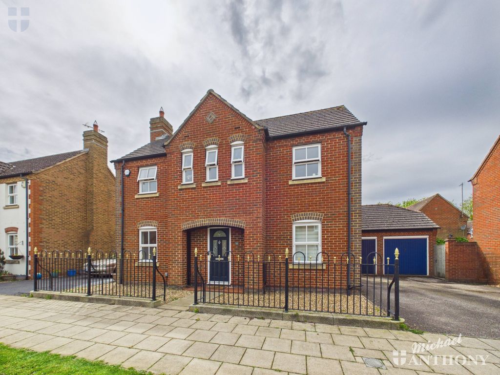 Property photo 1 of 18 Cam03852G0-Pr0630-Still016