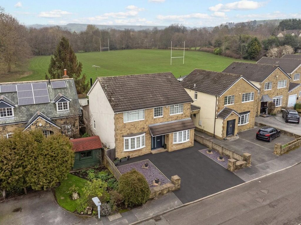 Property photo 1 of 27 Front (Exterior)