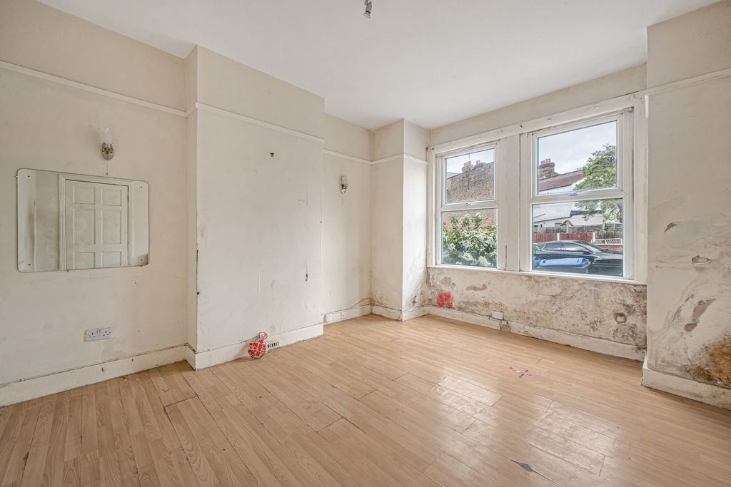 Property photo 2 of 15 Reception Room