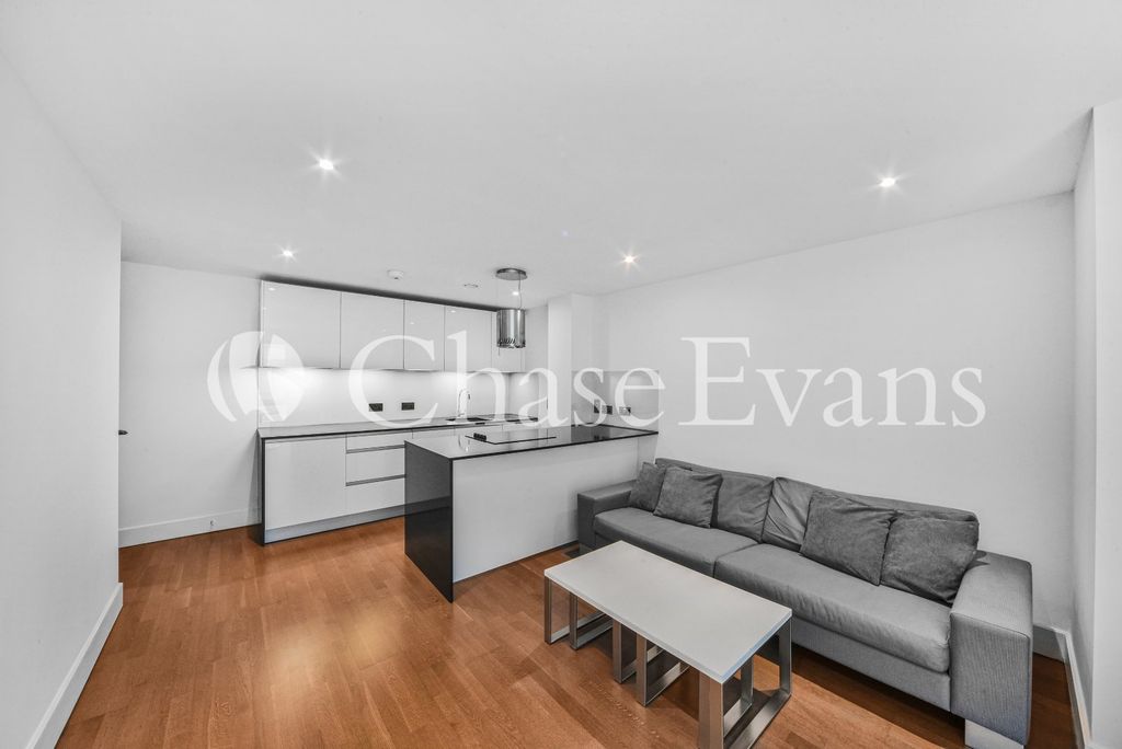 Property photo 2 of 10 Living