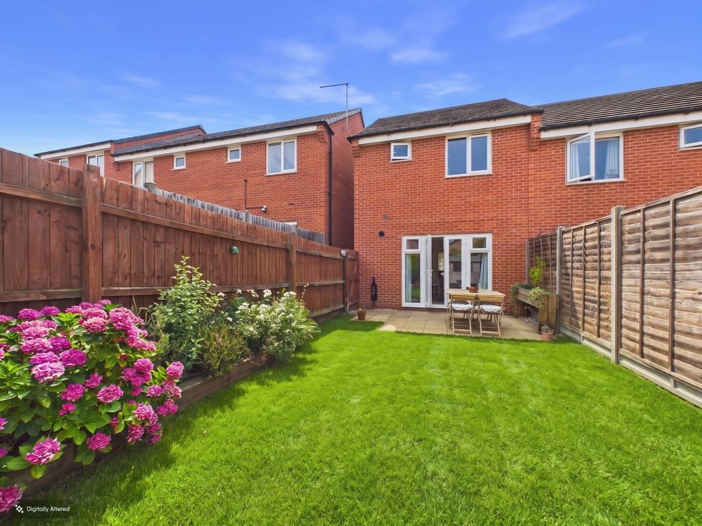Property photo 2 of 17 2. Cam04922G0-Pr0168-Still027-001