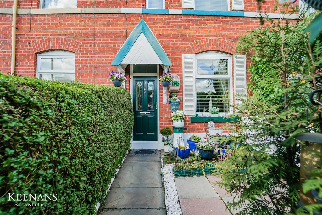 Property photo 1 of 28