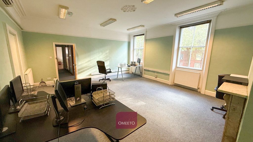 Property photo 1 of 8 Office To Rent