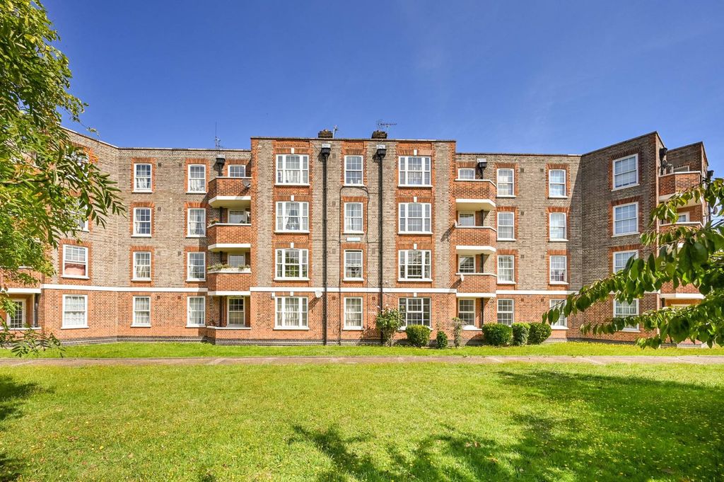 Property photo 2 of 9