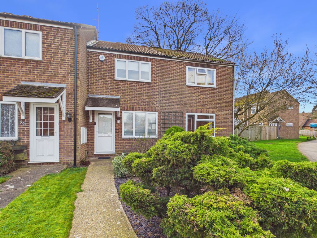 Property photo 1 of 9 Cam01354G0-Pr0681-Still004