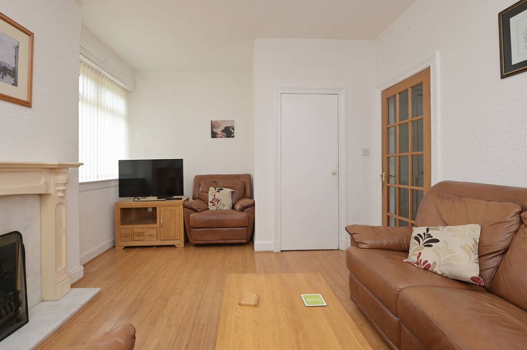 Property photo 3 of 23