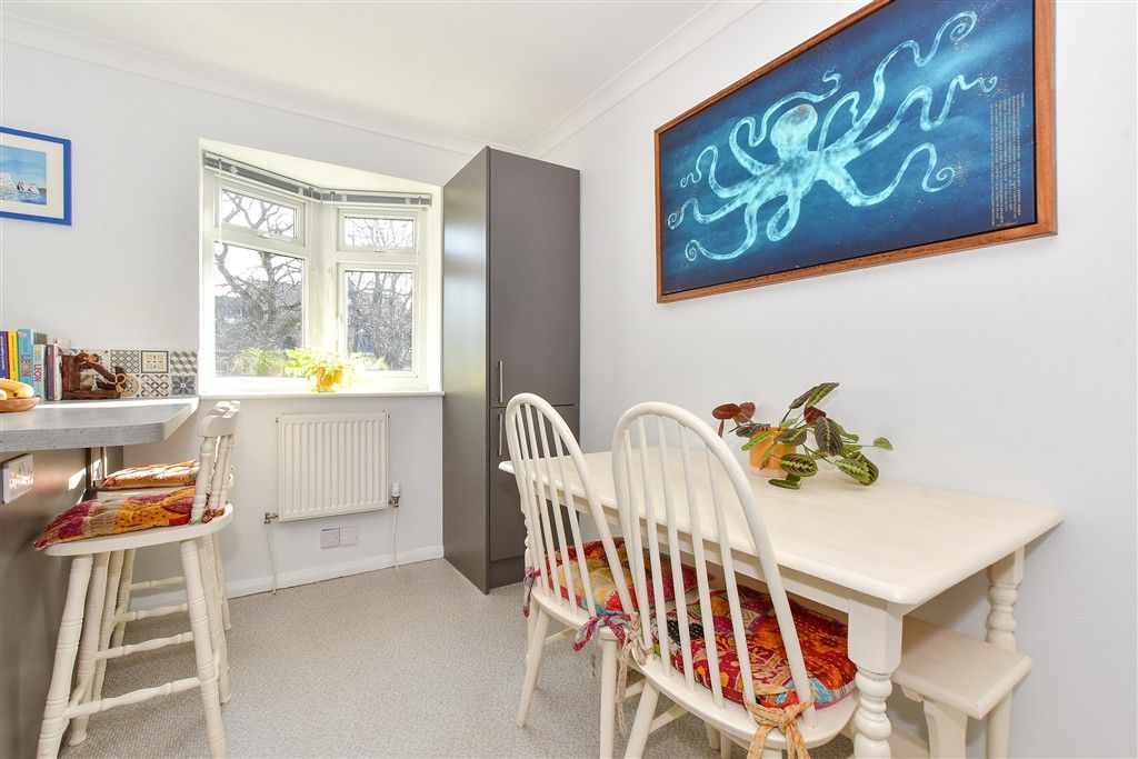 Property photo 3 of 11 Kitchen/Dining Area